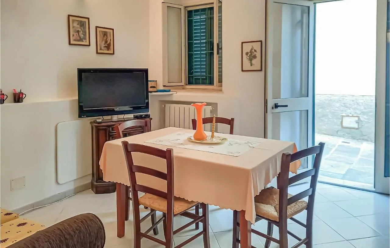 Stunning Apartment In Castellina Marittima