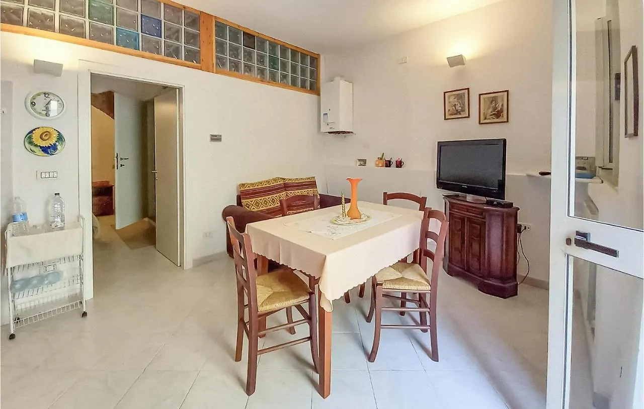 Stunning Apartment In Castellina Marittima