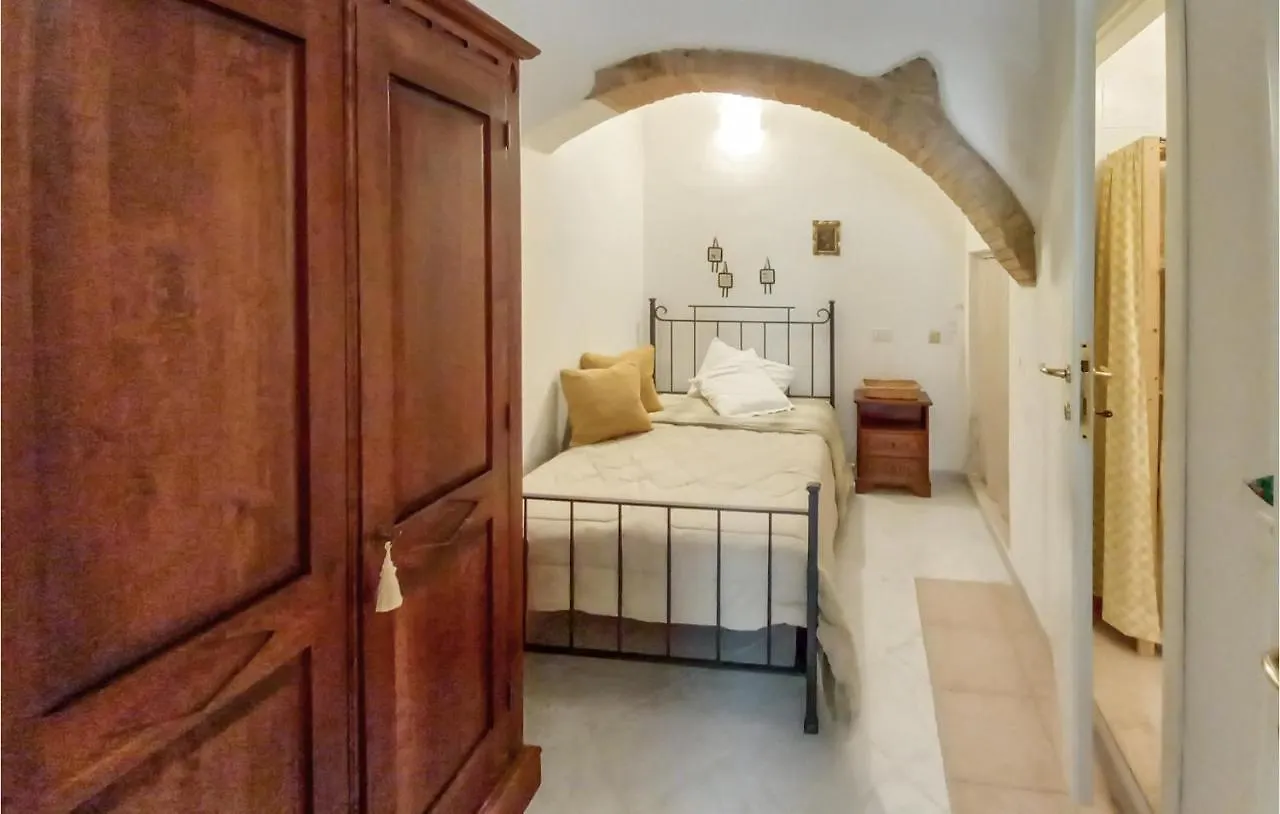 Stunning Apartment In Castellina Marittima